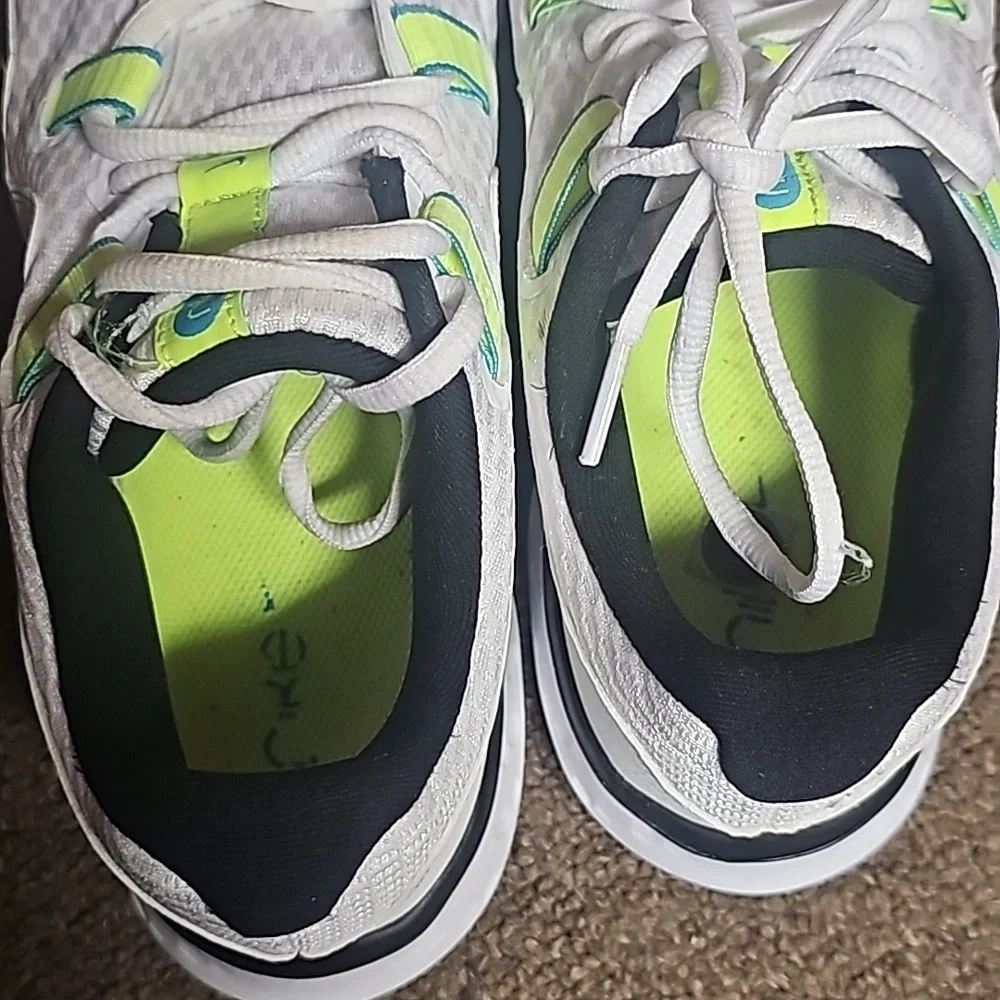 Nike Renew Retaliation TR 2 'White Volt - Picture 8 of 10